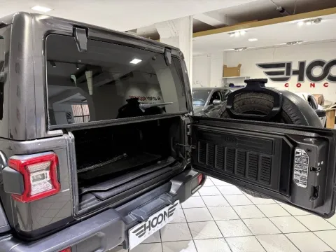 Jeep Wrangler Unlimited 2.2 mjt II Sahara auto - Immagine 28