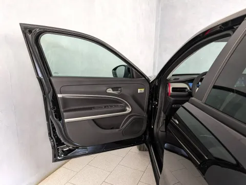 Jeep Avenger 1.2 turbo e-hybrid mhev Summit fwd 110cv edct6 - Immagine 14