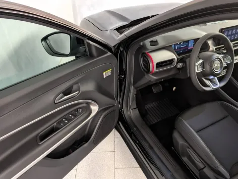 Jeep Avenger 1.2 turbo e-hybrid mhev Summit fwd 110cv edct6 - Immagine 15