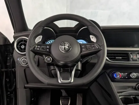 Alfa Romeo Stelvio 2.2 t Veloce Q4 210cv auto - Immagine 6