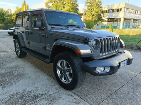 Jeep Wrangler Unlimited 2.2 mjt II Sahara auto - Immagine 3