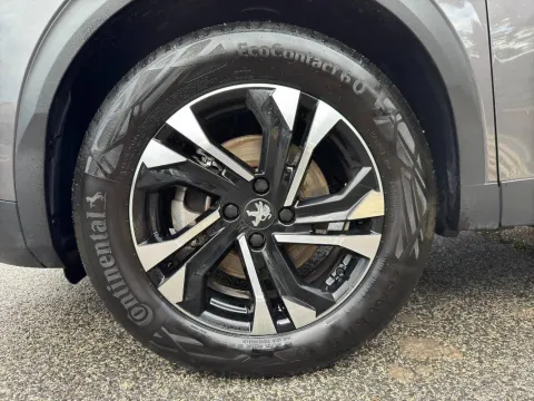 Peugeot 2008 1.5 bluehdi GT s&s 130cv eat8 - Immagine 18