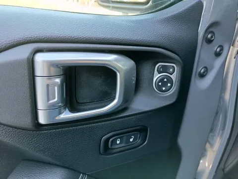 Jeep Wrangler Unlimited 2.2 mjt II Sahara auto - Immagine 20