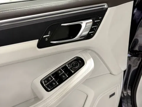 Porsche Macan 2.0 245cv pdk - Immagine 12