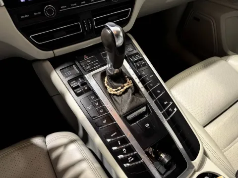 Porsche Macan 2.0 245cv pdk - Immagine 18