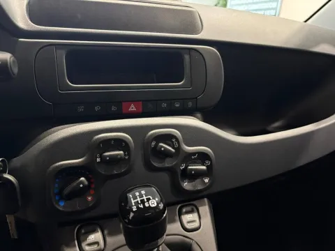 Fiat Panda 1.0 firefly hybrid s&s 70cv - Immagine 12