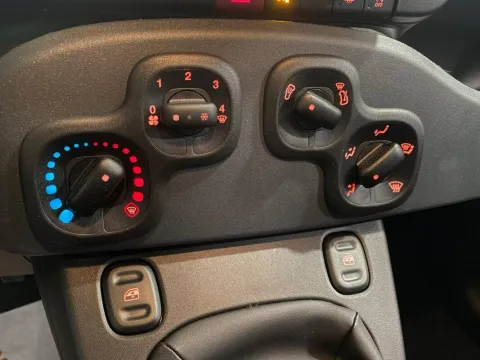 Fiat Panda 1.0 firefly hybrid s&s 70cv - Immagine 13