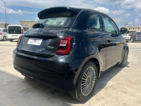 Fiat 500e 42 kWh Icon + - Immagine 7