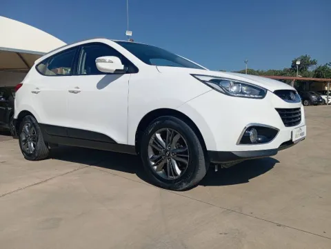 Hyundai ix35 1.7 crdi Comfort 2wd FL - Immagine 3