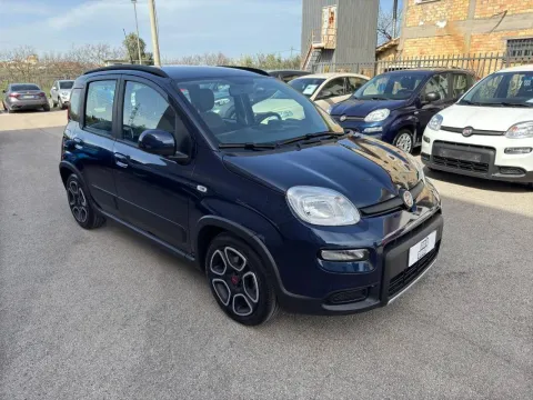 Fiat Panda 1.0 firefly hybrid City Life s&s 70cv 5p.ti - Immagine 3