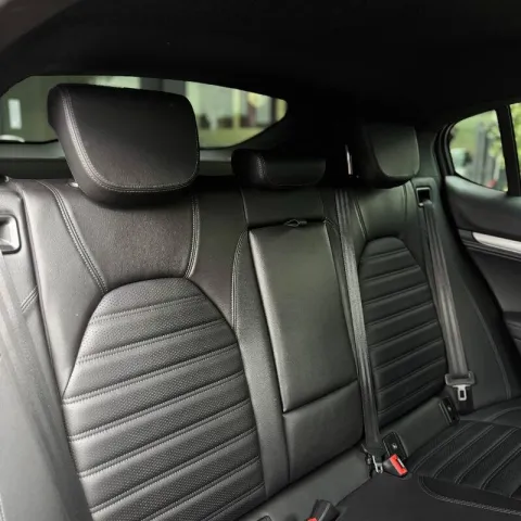 Alfa Romeo Stelvio 2.2 t Veloce Ti Q4 210cv auto - Immagine 16