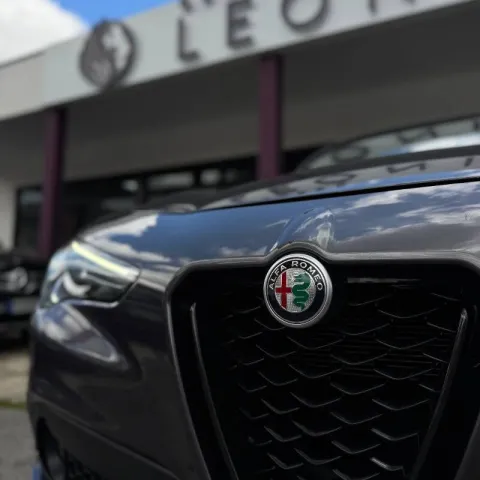 Alfa Romeo Stelvio 2.2 t Veloce Ti Q4 210cv auto - Immagine 17