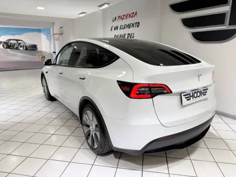 Tesla Model Y Single Motor rwd - Immagine 5