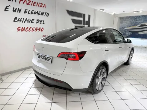 Tesla Model Y Single Motor rwd - Immagine 7