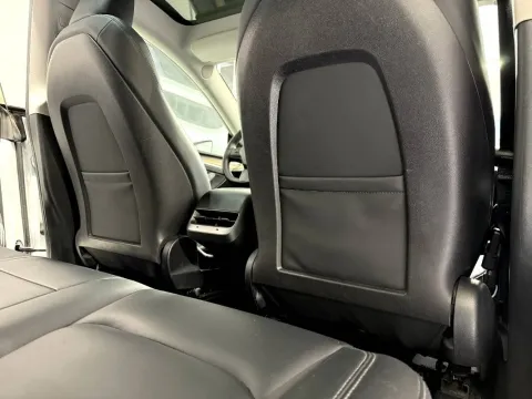 Tesla Model Y Single Motor rwd - Immagine 19