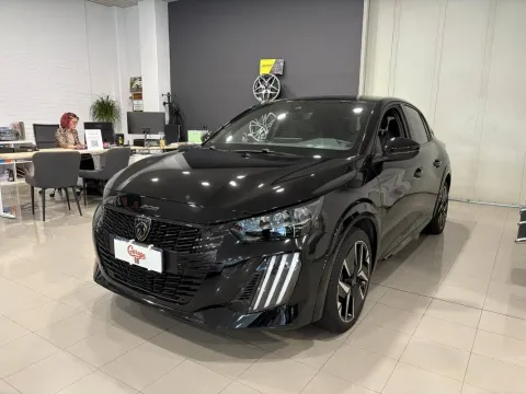Peugeot 208 1.2 puretech GT s&s 100cv - Immagine 1