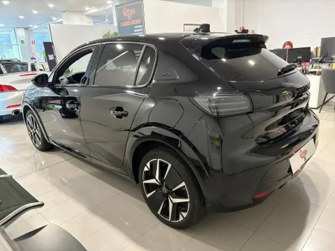 Peugeot 208 1.2 puretech GT s&s 100cv - Immagine 3