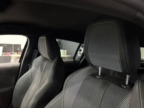 Peugeot 208 1.2 puretech GT s&s 100cv - Immagine 8