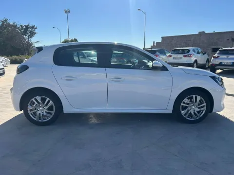 Peugeot 208 1.2 puretech Active s&s 100cv my20 - Immagine 12