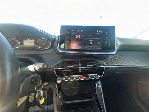 Peugeot 208 1.2 puretech Active s&s 100cv my20 - Immagine 19