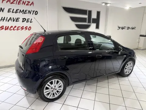 Fiat Punto 5p 1.3 mjt Lounge s&s 95cv - Immagine 8