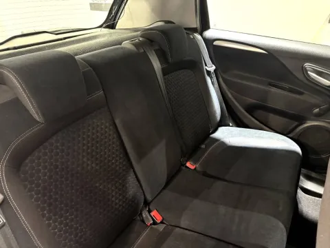 Fiat Punto 5p 1.3 mjt Lounge s&s 95cv - Immagine 19