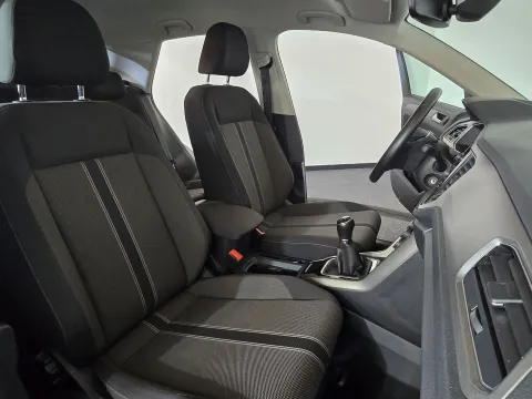 Volkswagen T-Roc 1.0 tsi Business 110cv - Immagine 13