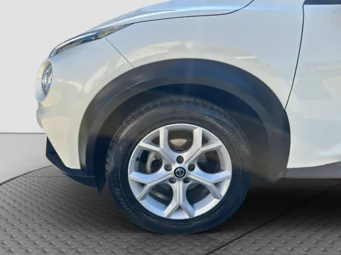 Nissan Juke 1.0 dig-t N-Connecta 114cv - Immagine 9