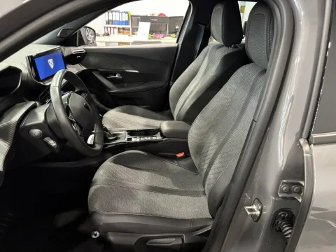 Peugeot 2008 1.2 puretech Allure s&s 100cv - Immagine 6