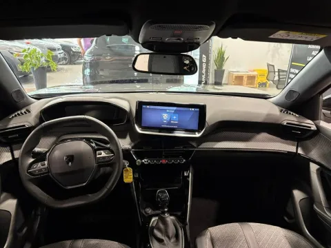 Peugeot 2008 1.2 puretech Allure s&s 100cv - Immagine 9