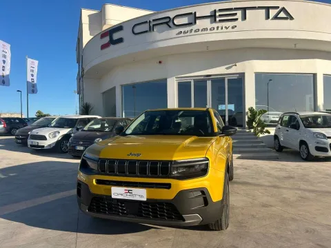 Jeep Avenger 1.2 turbo e-hybrid mhev Longitude fwd 110cv edct6 - Immagine 2