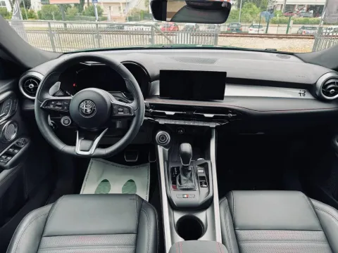 Alfa Romeo Tonale 1.5 hybrid Ti 160cv tct7 - Immagine 7