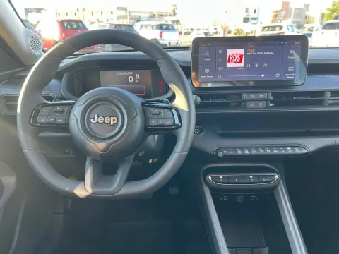 Jeep Avenger 1.2 turbo e-hybrid mhev Longitude fwd 110cv edct6 - Immagine 18