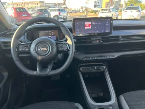Jeep Avenger 1.2 turbo e-hybrid mhev Longitude fwd 110cv edct6 - Immagine 19