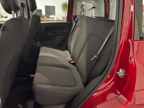 Fiat Panda 1.0 firefly hybrid s&s 70cv - Immagine 10