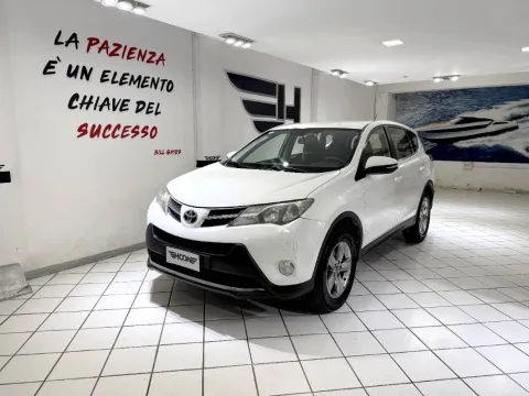Toyota Rav4 2.0 d-4d 2wd 124cv mt - Immagine 1
