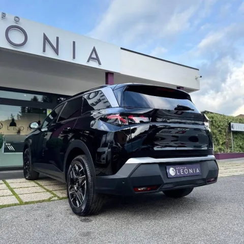 Peugeot 5008 1.2 hybrid GT 145cv e-dcs6 - Immagine 4