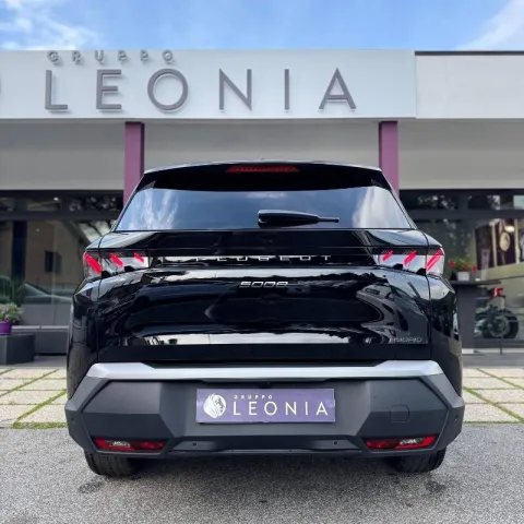 Peugeot 5008 1.2 hybrid GT 145cv e-dcs6 - Immagine 5