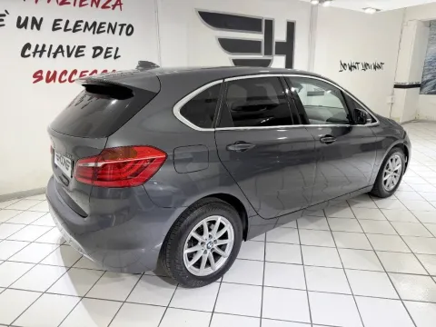 BMW 216d Active Tourer - Immagine 8