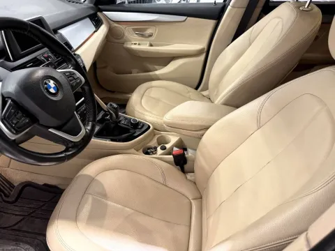 BMW 216d Active Tourer - Immagine 14