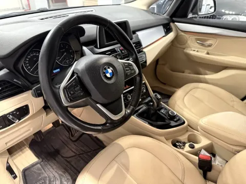 BMW 216d Active Tourer - Immagine 15