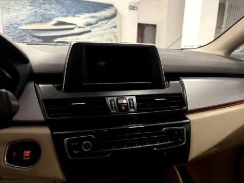 BMW 216d Active Tourer - Immagine 18