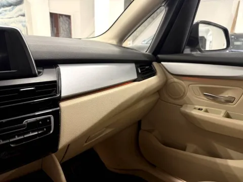 BMW 216d Active Tourer - Immagine 19
