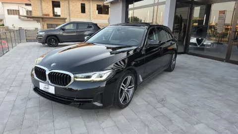 BMW 520d Touring mhev 48V Business auto - Immagine 3