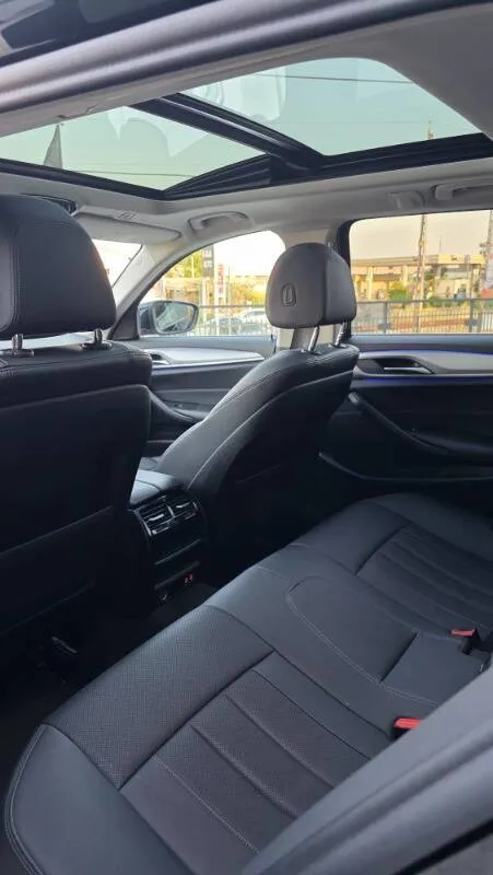 BMW 520d Touring mhev 48V Business auto - Immagine 12