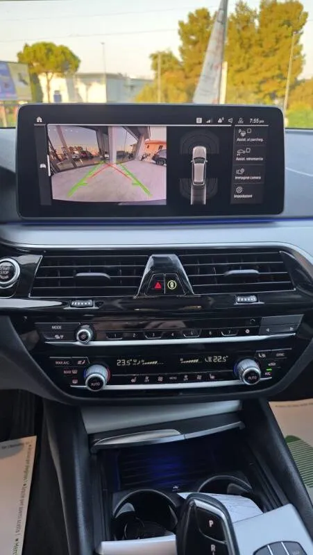 BMW 520d Touring mhev 48V Business auto - Immagine 14