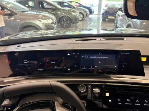 Peugeot 3008 1.2 hybrid Allure 145cv e-dcs6 - Immagine 11