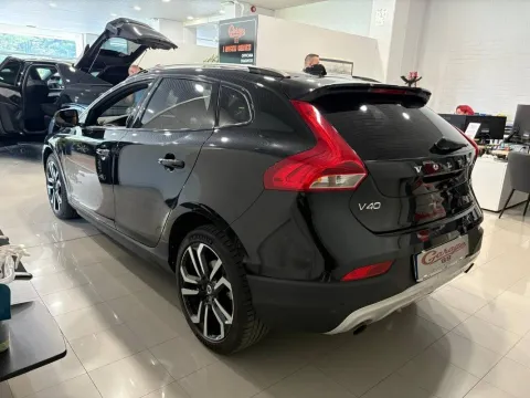 Volvo V40 Cross Country 2.0 t4 Summum awd geartronic - Immagine 3