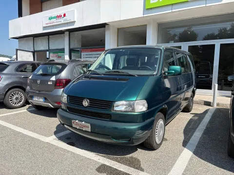 Volkswagen Caravelle 2.0 - Immagine 1