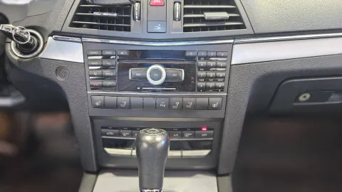 Mercedes E Cabrio 350 cgi be Avantgarde auto - Immagine 17